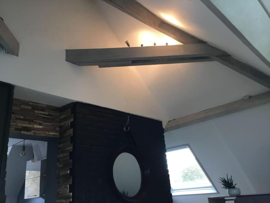 Ferienwohnung Atypique Style Loft Phalempin Exterior foto
